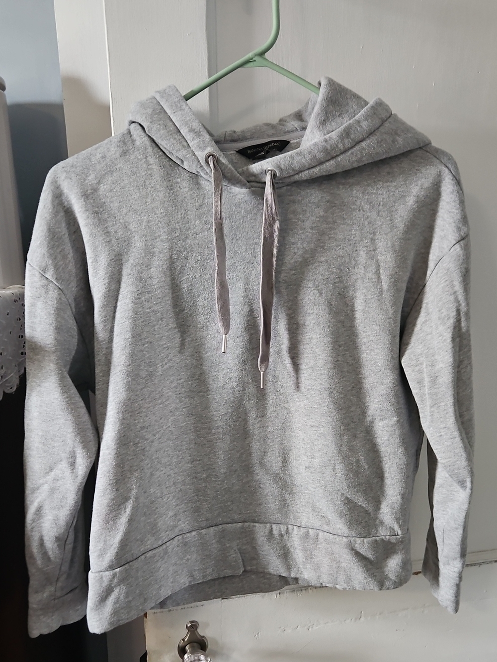 Banana Republic Heather Gray Women's Hoodie Sweater - Casual Pullover
